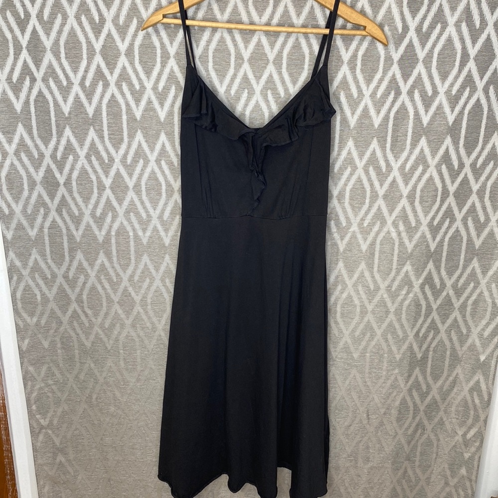 Patagonia Black Dress Spaghetti Straps Ruffle V-Neck With Shelf Bra Size: Small